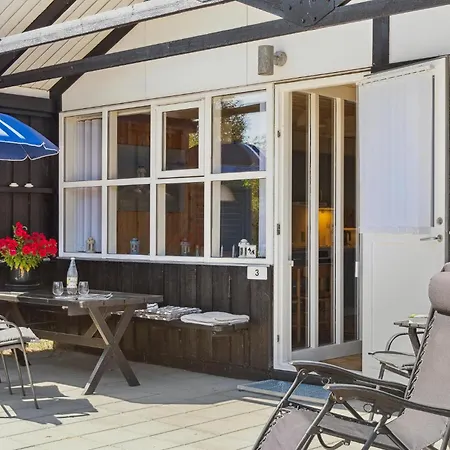 Amazing In Vaeggerlose With Kitchen Holiday home *